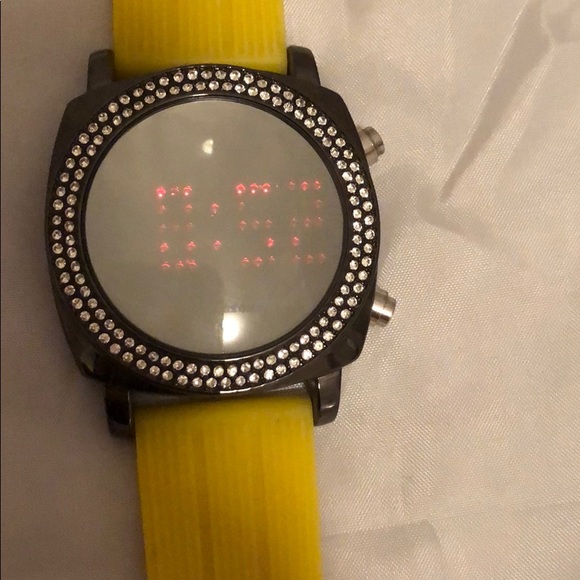 TKO Watch - Picture 6 of 8